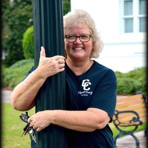 Meet your Posher, Sissy